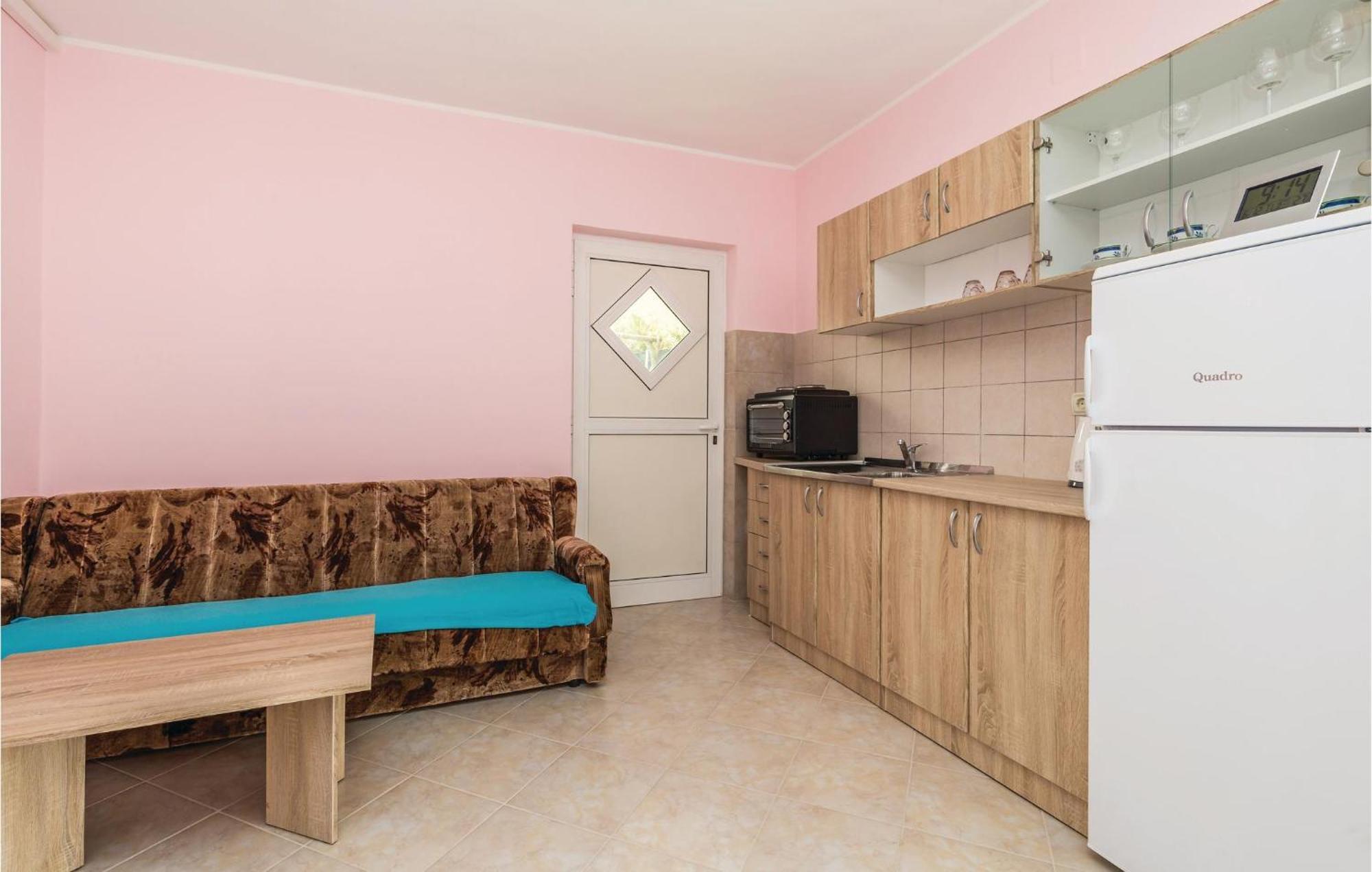 Gorgeous Apartment In Matulji With Kitchen Luaran gambar