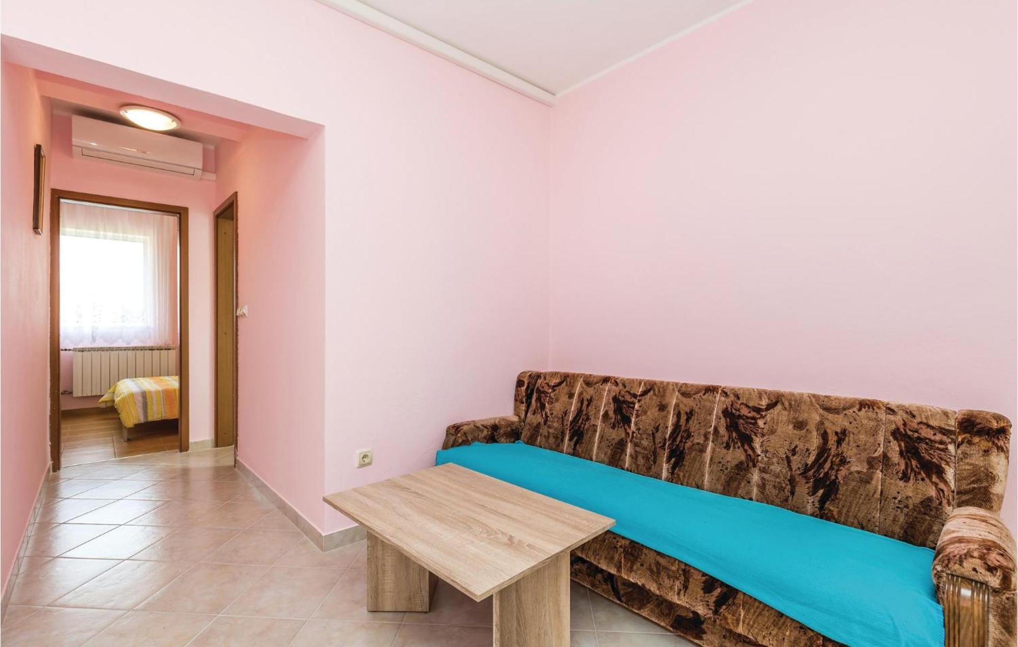 Gorgeous Apartment In Matulji With Kitchen Luaran gambar