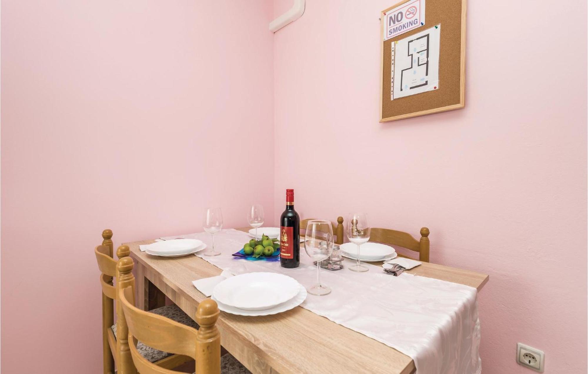 Gorgeous Apartment In Matulji With Kitchen Luaran gambar