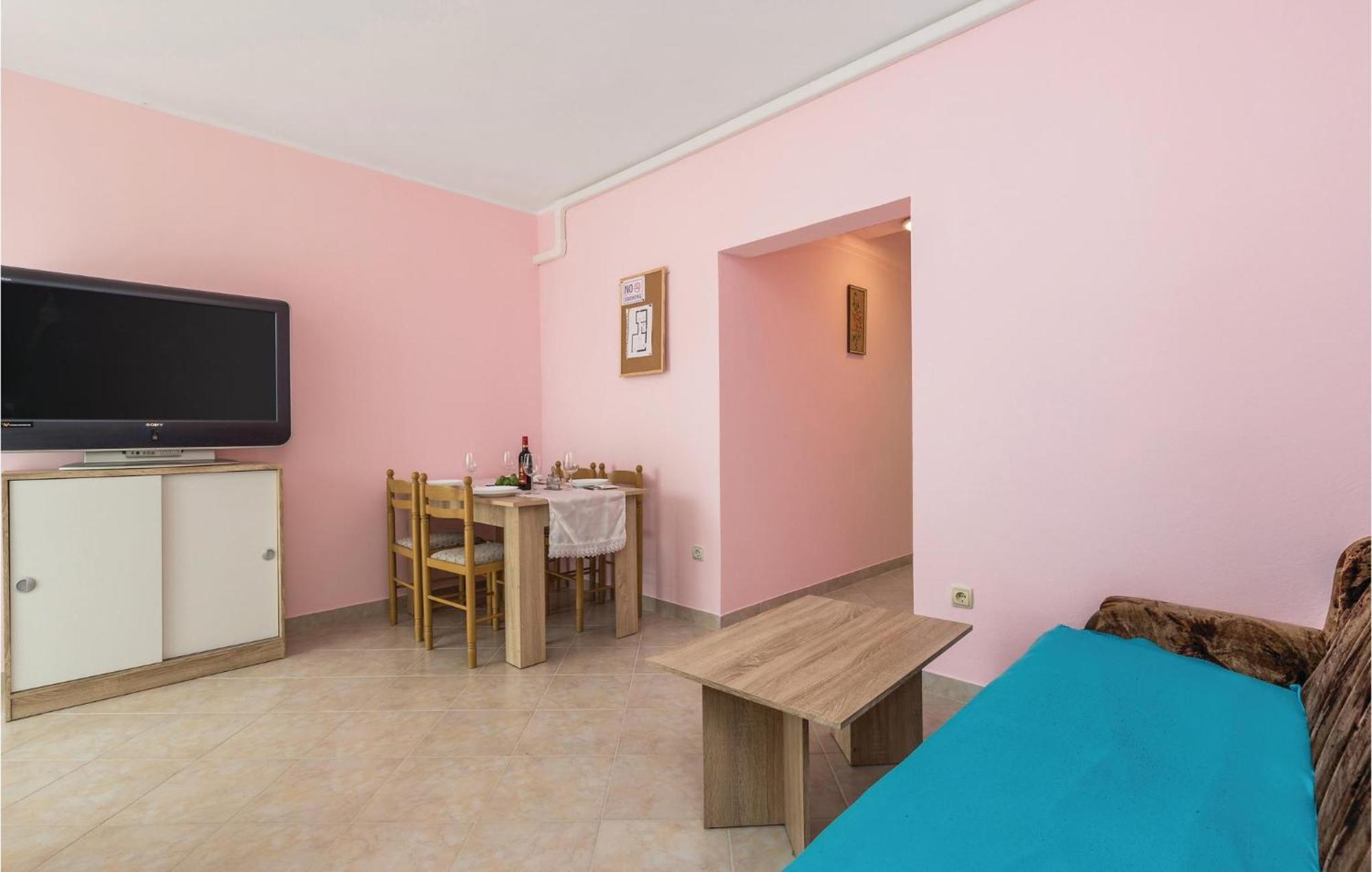 Gorgeous Apartment In Matulji With Kitchen Luaran gambar
